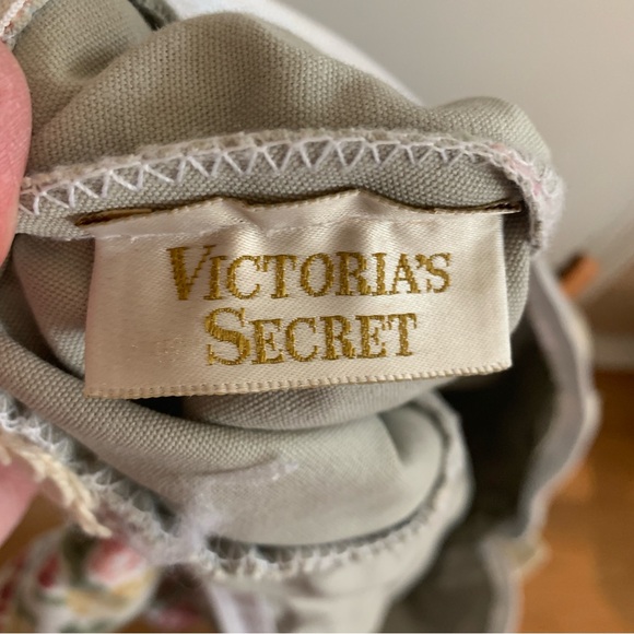 VINTAGE circa 1990 Victoria Secret Duffel Bag - Picture 7 of 8
